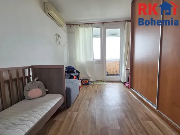 Pronájem bytu 3+1, Praha - Prosek, Vysočanská, 84 m2