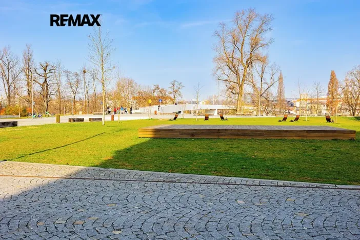 Pronájem bytu 2+kk, Praha - Karlín, Rohanské nábřeží, 73 m2