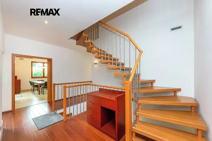 Prodej rodinného domu, Praha - Řeporyje, Havlůjové, 300 m2