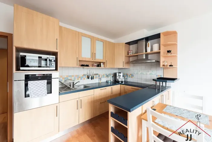 Prodej bytu 2+kk, Praha - Zbraslav, Neumannova, 42 m2