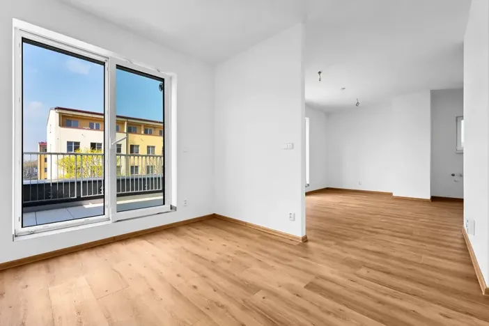 Prodej bytu 2+kk, Milovice, Topolová, 60 m2