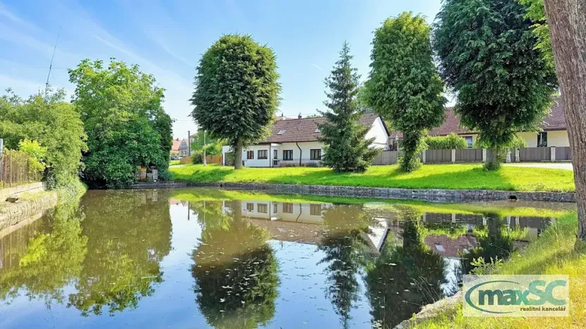 Prodej pozemku pro bydlení, Jeníkovice, 1151 m2