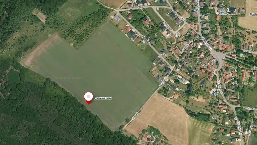 Prodej podílu pole, Loučeň, 2086 m2