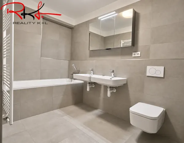 Pronájem bytu 2+kk, Praha, Košická, 61 m2