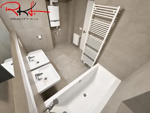 Pronájem bytu 2+kk, Praha, Košická, 61 m2