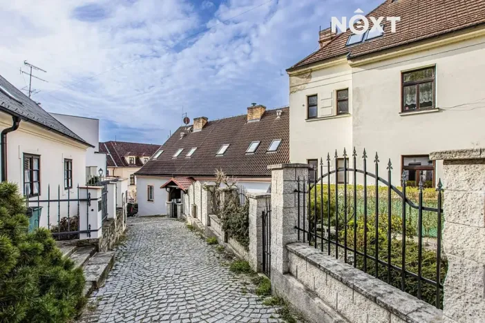 Prodej ubytování, Hluboká nad Vltavou, nám. Čsl. armády, 533 m2