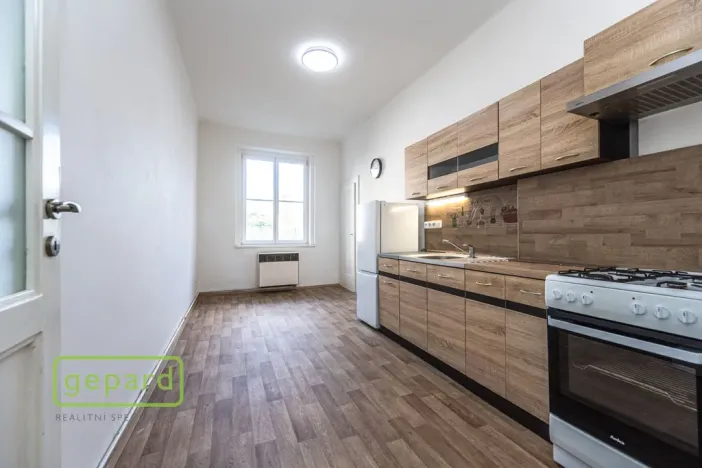 Pronájem bytu 2+kk, Praha, Osadní, 46 m2