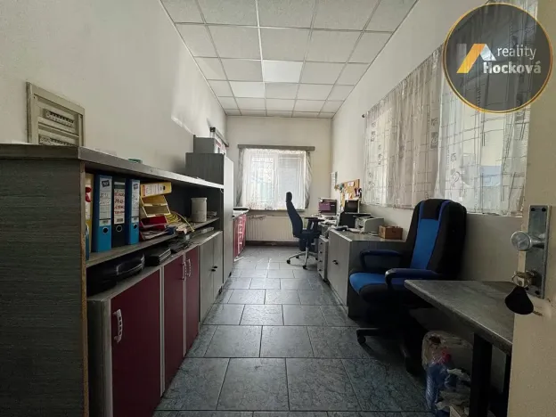 Pronájem obchodního prostoru, Kladno, Železárenská, 106 m2