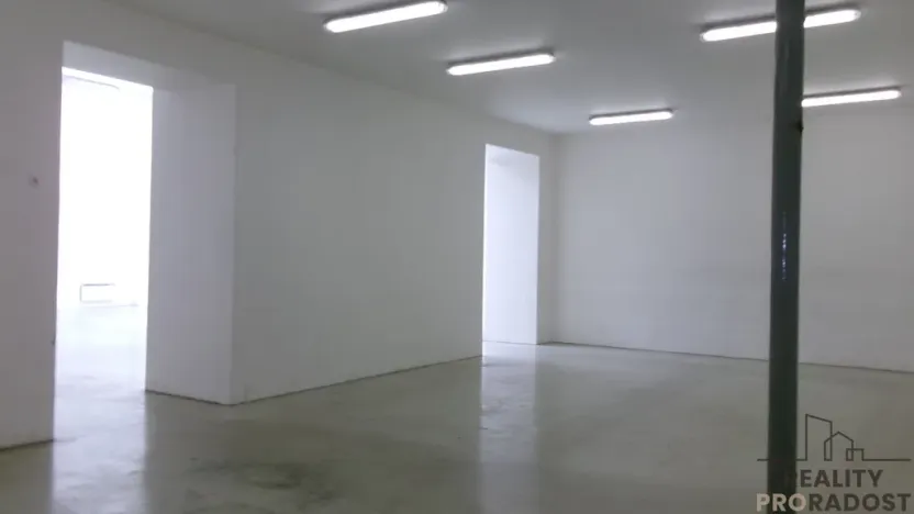 Pronájem skladu, Brno, Cejl, 464 m2