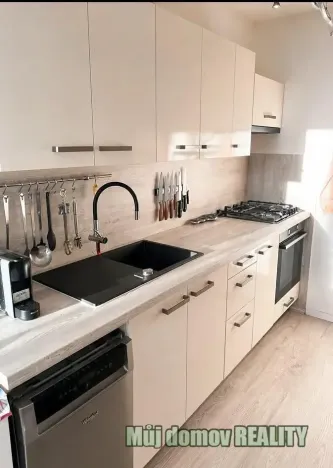 Prodej bytu 3+kk, Praha - Háje, Anny Drabíkové, 64 m2