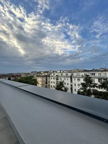Pronájem bytu 2+kk, Praha - Vršovice, Ukrajinská, 55 m2