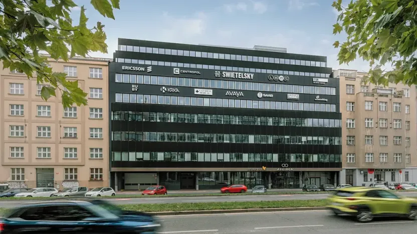 Pronájem kanceláře, Praha - Karlín, Sokolovská, 200 m2