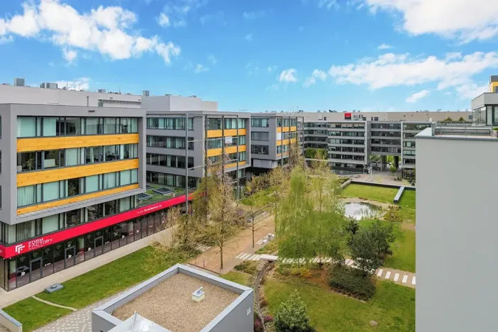 Pronájem kanceláře, Praha - Stodůlky, náměstí Junkových, 500 m2