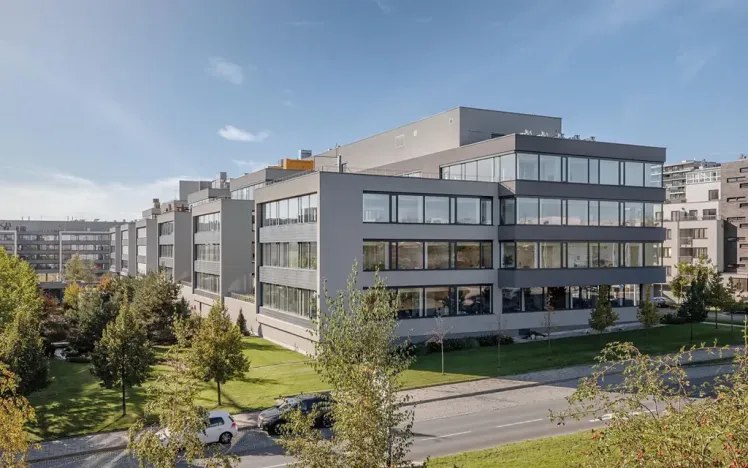 Pronájem kanceláře, Praha - Stodůlky, náměstí Junkových, 1500 m2