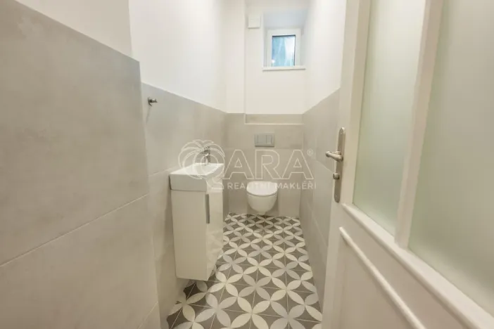 Pronájem bytu 2+kk, Praha - Dejvice, Nad Šárkou, 62 m2