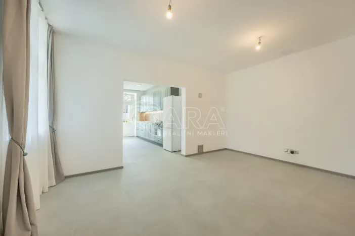 Pronájem bytu 2+kk, Praha - Dejvice, Nad Šárkou, 62 m2