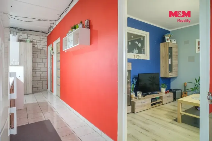 Pronájem bytu 2+1, Klášterec nad Ohří - Miřetice u Klášterce nad Ohří, 17. listopadu, 60 m2