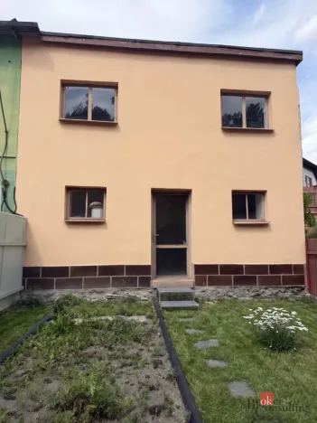 Prodej bytu 3+1, Bruntál, Pod Lipami, 92 m2