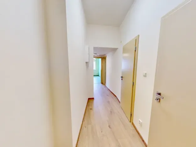 Pronájem bytu 3+kk, Praha - Smíchov, Zborovská, 66 m2