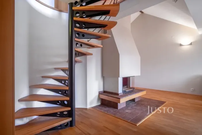 Pronájem bytu 5+1, Praha - Žižkov, Krásova, 114 m2
