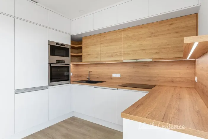 Pronájem bytu 3+kk, Praha - Letňany, Hlučkova, 79 m2