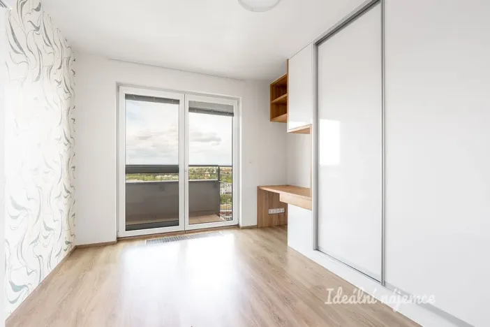 Pronájem bytu 3+kk, Praha - Letňany, Hlučkova, 79 m2