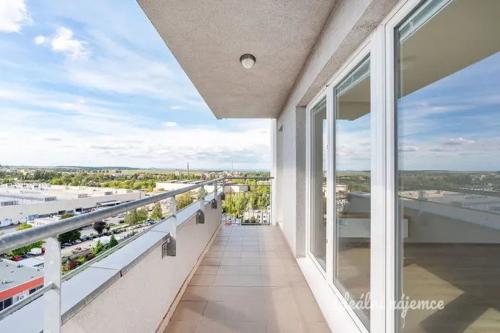 Pronájem bytu 3+kk, Praha - Letňany, Hlučkova, 79 m2