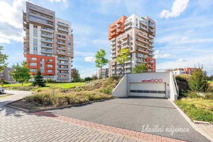Pronájem bytu 3+kk, Praha - Letňany, Hlučkova, 79 m2