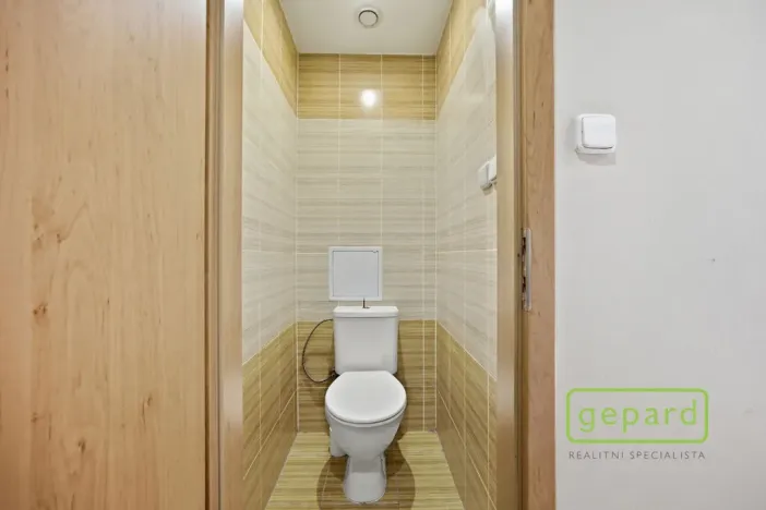 Prodej bytu 2+kk, Praha - Komořany, Za sídlištěm, 47 m2