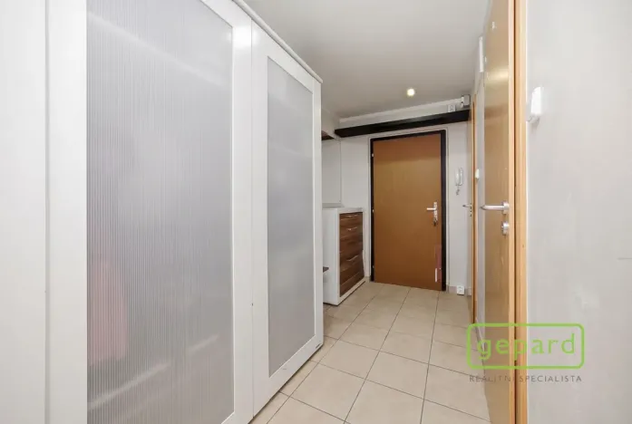 Prodej bytu 2+kk, Praha - Komořany, Za sídlištěm, 47 m2