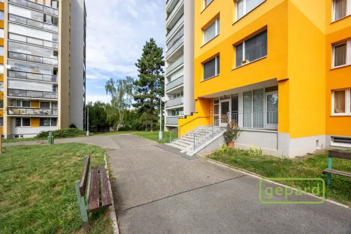 Prodej bytu 2+kk, Praha - Komořany, Za sídlištěm, 47 m2