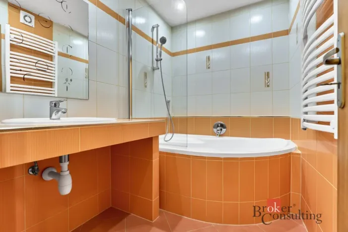 Prodej bytu 2+1, Jáchymov, Na Slovanech, 60 m2