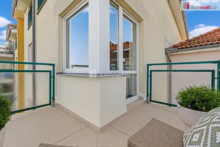 Prodej bytu 2+kk, Praha - Horní Měcholupy, Padovská, 65 m2