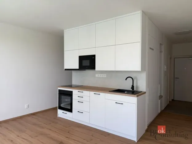 Pronájem bytu 1+kk, Plzeň - Bolevec, Krašovská, 36 m2