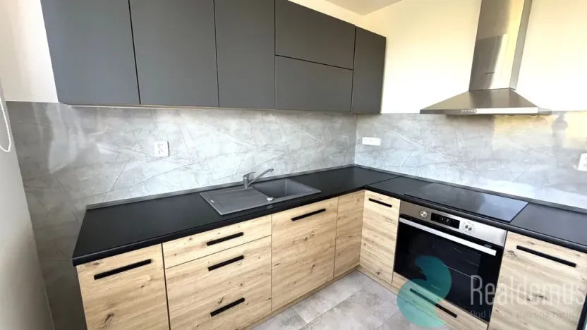 Pronájem bytu 3+1, České Budějovice, Kostelní, 66 m2