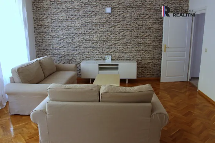 Pronájem bytu 3+1, Karlovy Vary, Kolmá, 81 m2