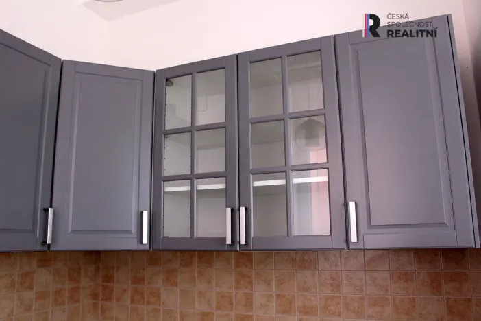 Pronájem bytu 3+1, Karlovy Vary, Kolmá, 81 m2