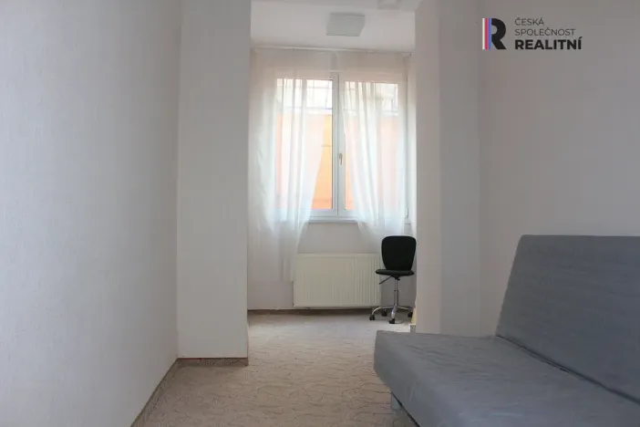 Pronájem bytu 3+1, Karlovy Vary, Kolmá, 81 m2
