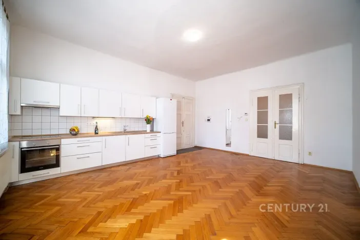 Prodej kanceláře, České Budějovice - České Budějovice 3, Pražská tř., 200 m2
