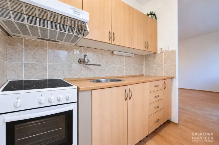 Pronájem bytu 1+kk, Pardubice, Bělehradská, 32 m2