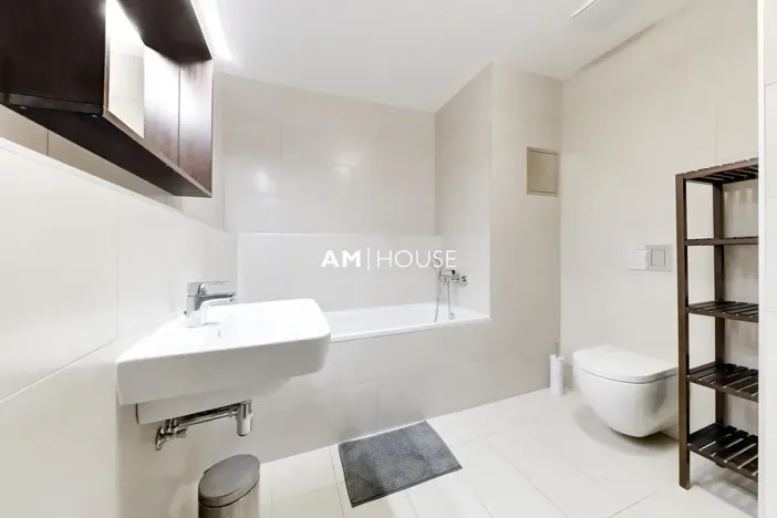 Pronájem bytu 3+kk, Praha - Strašnice, Zvěřinova, 103 m2