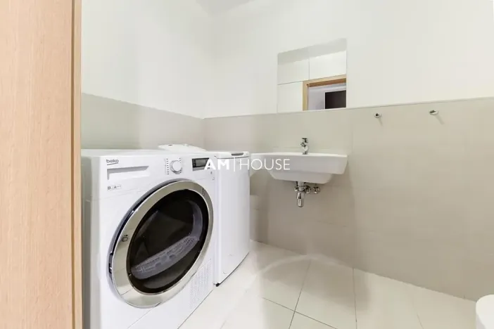 Pronájem bytu 3+kk, Praha - Strašnice, Zvěřinova, 103 m2