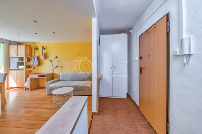 Prodej bytu 2+kk, Praha - Bohnice, Zelenohorská, 37 m2