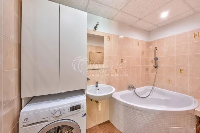 Prodej bytu 2+kk, Praha - Bohnice, Zelenohorská, 37 m2