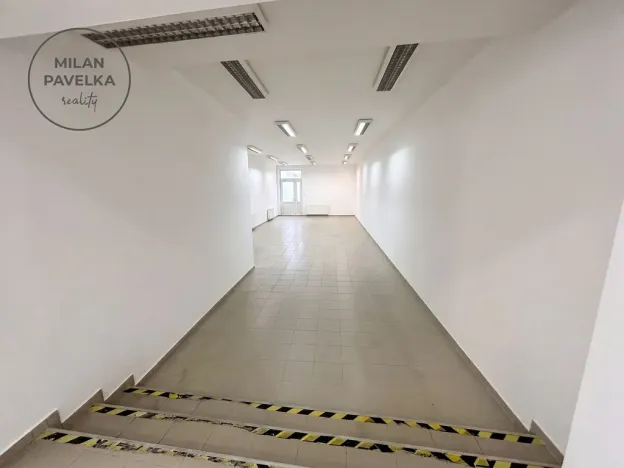 Pronájem obchodního prostoru, Tišnov, Brněnská, 139 m2