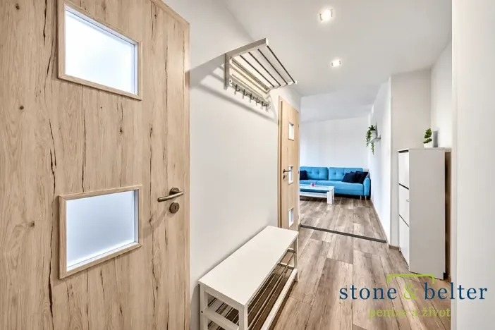 Pronájem bytu 2+kk, Znojmo, Pražská sídl., 53 m2
