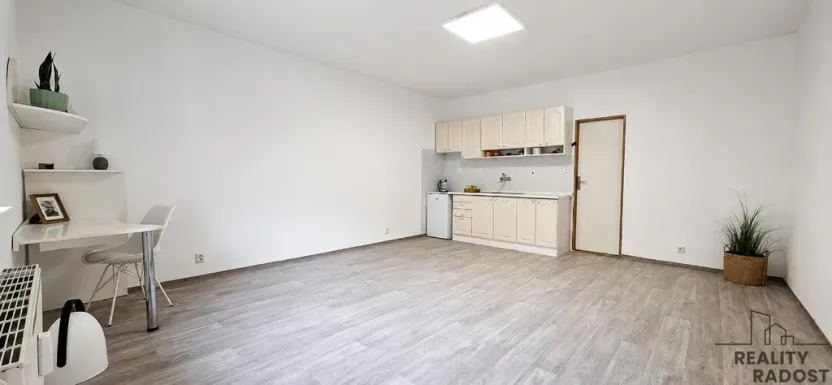 Pronájem bytu 1+kk, Brno, bratří Sapáků, 33 m2