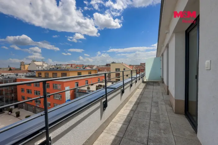 Pronájem bytu 2+kk, Plzeň, U Tržiště, 70 m2