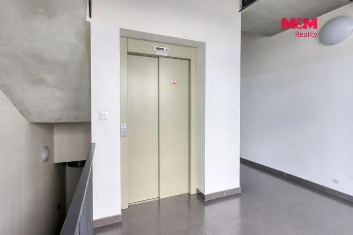 Pronájem bytu 2+kk, Plzeň, U Tržiště, 70 m2