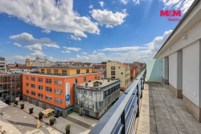 Pronájem bytu 2+kk, Plzeň, U Tržiště, 70 m2